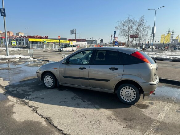 2004 Ford Focus I Рестайлинг, бежевый, 375000 рублей - вид 5