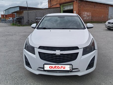 2013 Chevrolet Cruze I Рестайлинг, белый, 610000 рублей, вид 2