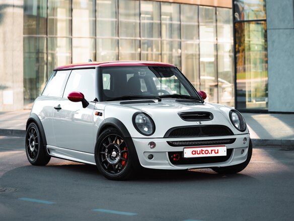 2003 Mini Hatch Cooper S I (R50), красный, 2000000 рублей