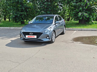 2020 Hyundai Solaris II Рестайлинг, серый, 1650000 рублей, вид 2