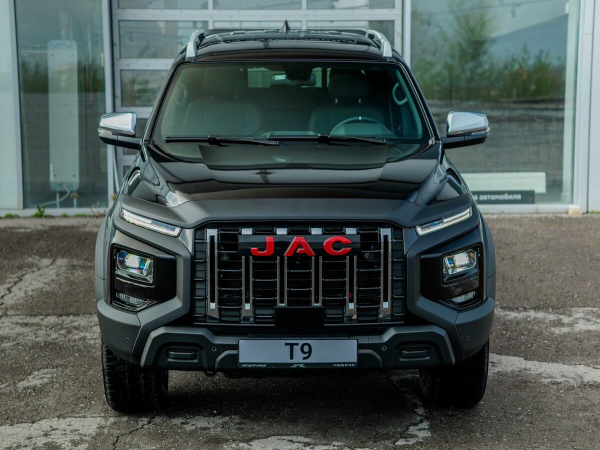Открыть фотографии: JAC T9
