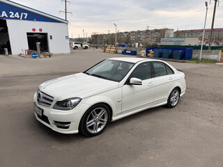 2012 Mercedes-Benz C-Класс 300 III (W204) Рестайлинг, белый, 2500000 рублей, вид 1