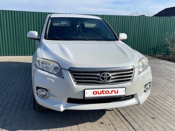 2010 Toyota RAV4 III (XA30) Рестайлинг, белый, 1800000 рублей - вид 1