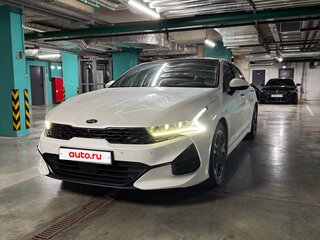 2020 Kia K5 III, белый, 2700000 рублей, вид 2