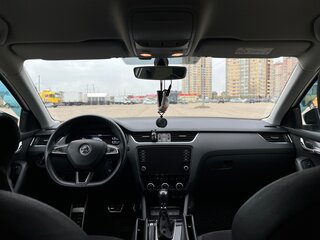 2017 Skoda Octavia III (A7) Рестайлинг, белый, 2150000 рублей, вид 5