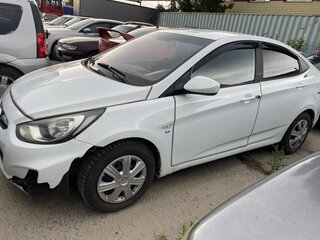 2011 Hyundai Solaris I, белый, 425000 рублей, вид 1