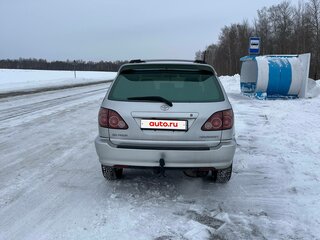 1999 Toyota Harrier I (XU10), серебристый, 850000 рублей, вид 4