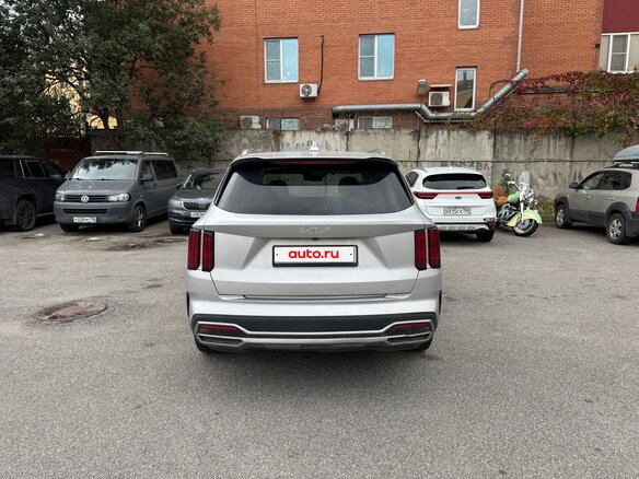 2022 Kia Sorento IV, серебристый, 3500000 рублей - вид 4