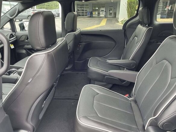 2026 Chrysler Pacifica RU Рестайлинг 2, белый, 12690491 рублей - вид 13