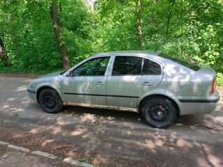 2005 Skoda Octavia I (A4) Рестайлинг, серебристый, 200000 рублей, вид 3