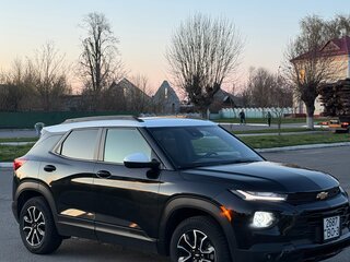 2020 Chevrolet TrailBlazer III, чёрный, 1600000 рублей, вид 4