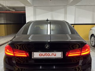 2018 BMW 5 серии 520d VII (G30/G31/G38), чёрный, 3800000 рублей, вид 4