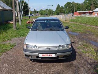 1991 Nissan Primera I (P10), серебристый, 230000 рублей, вид 2