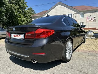 2019 BMW 5 серии 520d xDrive VII (G30/G31/G38), чёрный, 3817000 рублей, вид 3