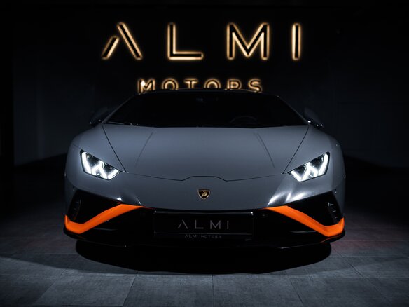 2020 Lamborghini Huracán I Рестайлинг, серый - вид 3