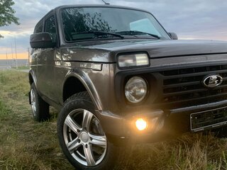 2024 Lada (ВАЗ) Niva Legend I, коричневый, 900000 рублей, вид 1