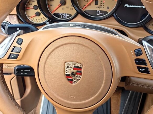 2013 Porsche Panamera 4S Executive I Рестайлинг, белый, 2926620 рублей - вид 18