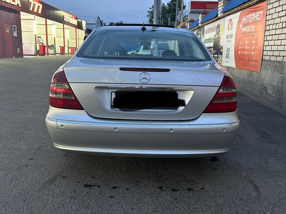 2004 Mercedes-Benz E-Класс 200 III (W211, S211), серебристый, 1300000 рублей - вид 5