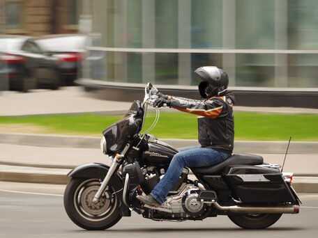 2006 Harley-Davidson Street Glide, чёрный, 1150000 рублей, вид 5