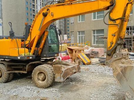 2011 Hyundai R170W, жёлтый, 4200000 рублей, вид 3