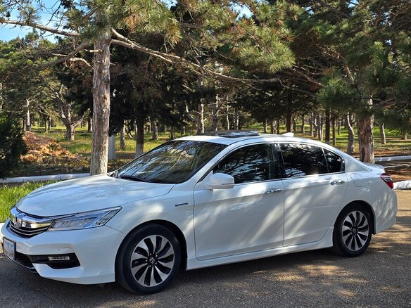 2017 Honda Accord IX Рестайлинг, белый, 2850000 рублей - вид 4