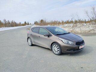 2012 Kia Ceed II, коричневый, 850000 рублей, вид 2