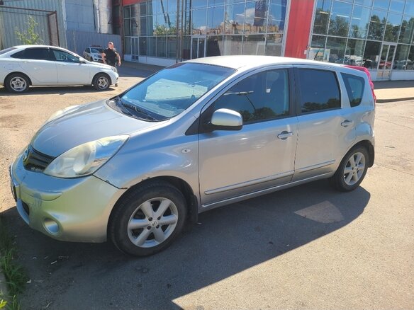 2011 Nissan Note I Рестайлинг, серый, 450000 рублей - вид 3