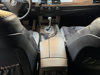 2005 BMW 5 серии 530xi V (E60/E61), чёрный, 1530530 рублей, вид 5