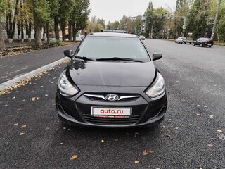 2013 Hyundai Solaris I, чёрный, 870000 рублей, вид 2