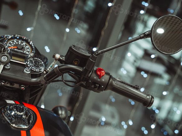 2026 Royal Enfield Classic 350, чёрный, 520000 рублей - вид 10