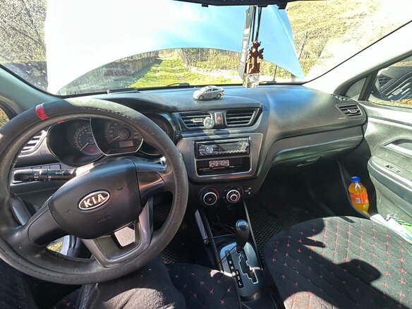 2012 Kia Rio III, серебристый, 715000 рублей - вид 8