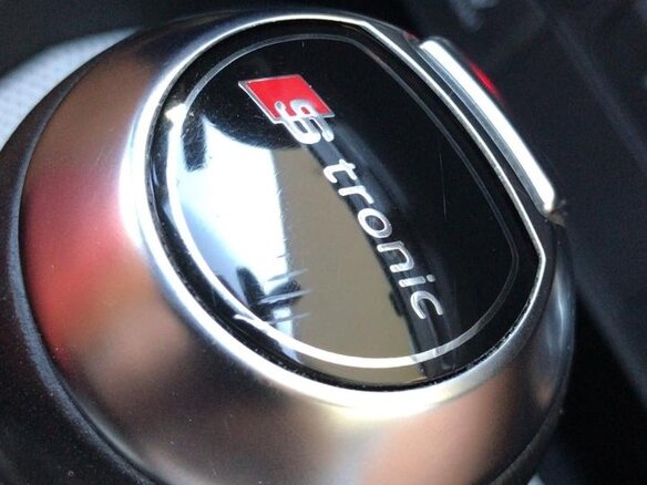 2011 Audi Q3 I (8U), белый - вид 8