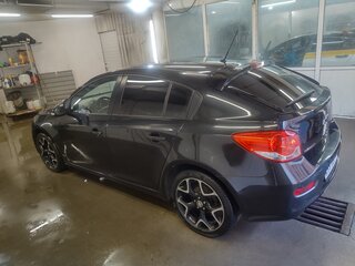 2014 Chevrolet Cruze I Рестайлинг, чёрный, 900000 рублей, вид 4