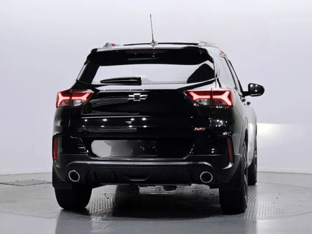 2022 Chevrolet TrailBlazer III, чёрный, 1930000 рублей, вид 4