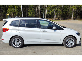 2018 BMW 2 серии Gran Tourer Gran Tourer 216i F46 Рестайлинг, белый, 2545657 рублей, вид 1