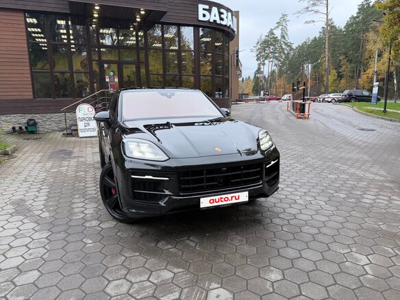2025 Porsche Cayenne GTS Coupé III Рестайлинг, чёрный, 21900000 рублей - вид 2