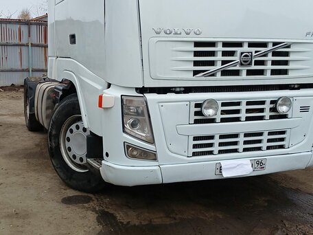 2002 Volvo FH, белый, 2950000 рублей, вид 2