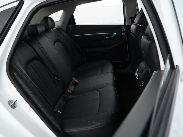 2026 Hyundai Sonata VIII (DN8) Рестайлинг, белый, 4399074 рублей - вид 6