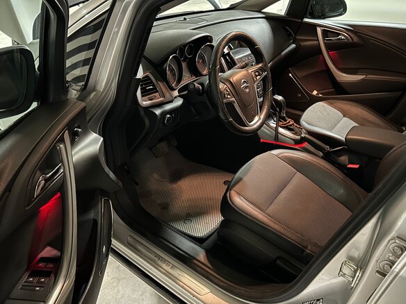 2012 Opel Astra J, серый, 640000 рублей - вид 6