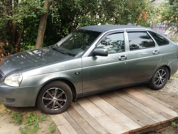 2010 Lada (ВАЗ) Priora I, серый, 350000 рублей - вид 1