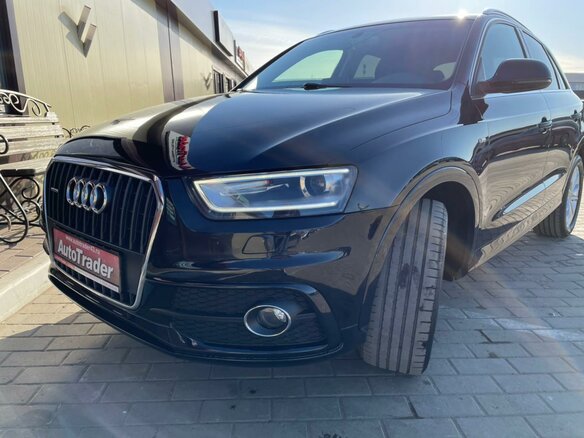 2013 Audi Q3 I (8U), чёрный - вид 9