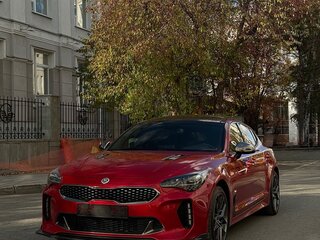 2019 Kia Stinger I, красный, 3050000 рублей, вид 1