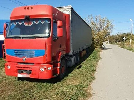 2008 Renault Premium, красный, 3100000 рублей, вид 1