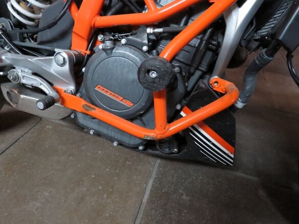 2014 KTM 390 Duke, оранжевый, 370000 рублей - вид 4