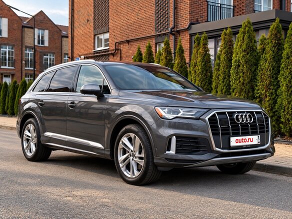2021 Audi Q7 45 TFSI II (4M) Рестайлинг, серый, 5490000 рублей