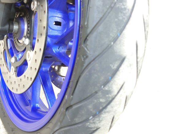 2018 Yamaha MT-09 Tracer (FJ-09), чёрный, 745000 рублей - вид 11