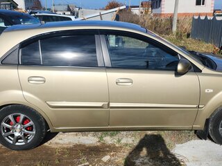 2009 Kia Rio II Рестайлинг, бежевый, 650000 рублей, вид 5