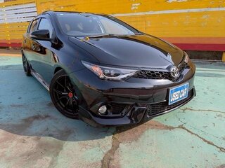 2017 Toyota Auris II Рестайлинг, чёрный, 1550000 рублей, вид 1