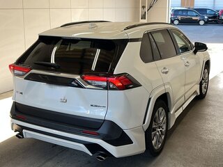 2021 Toyota RAV4 V (XA50), белый, 2719926 рублей, вид 3