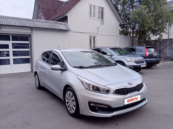 2016 Kia Ceed II Рестайлинг, серебристый, 850000 рублей - вид 6